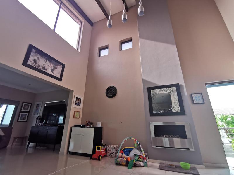 To Let 3 Bedroom Property for Rent in Bloubergrant Western Cape